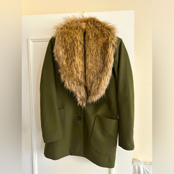 NWT Faux Fur Collar Jacket Sz Small - Picture 1 of 4